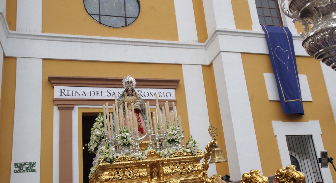 Ntra. Sra. del Rosario, Patrona de El Palo en su procesión de Gloria de 2016.
