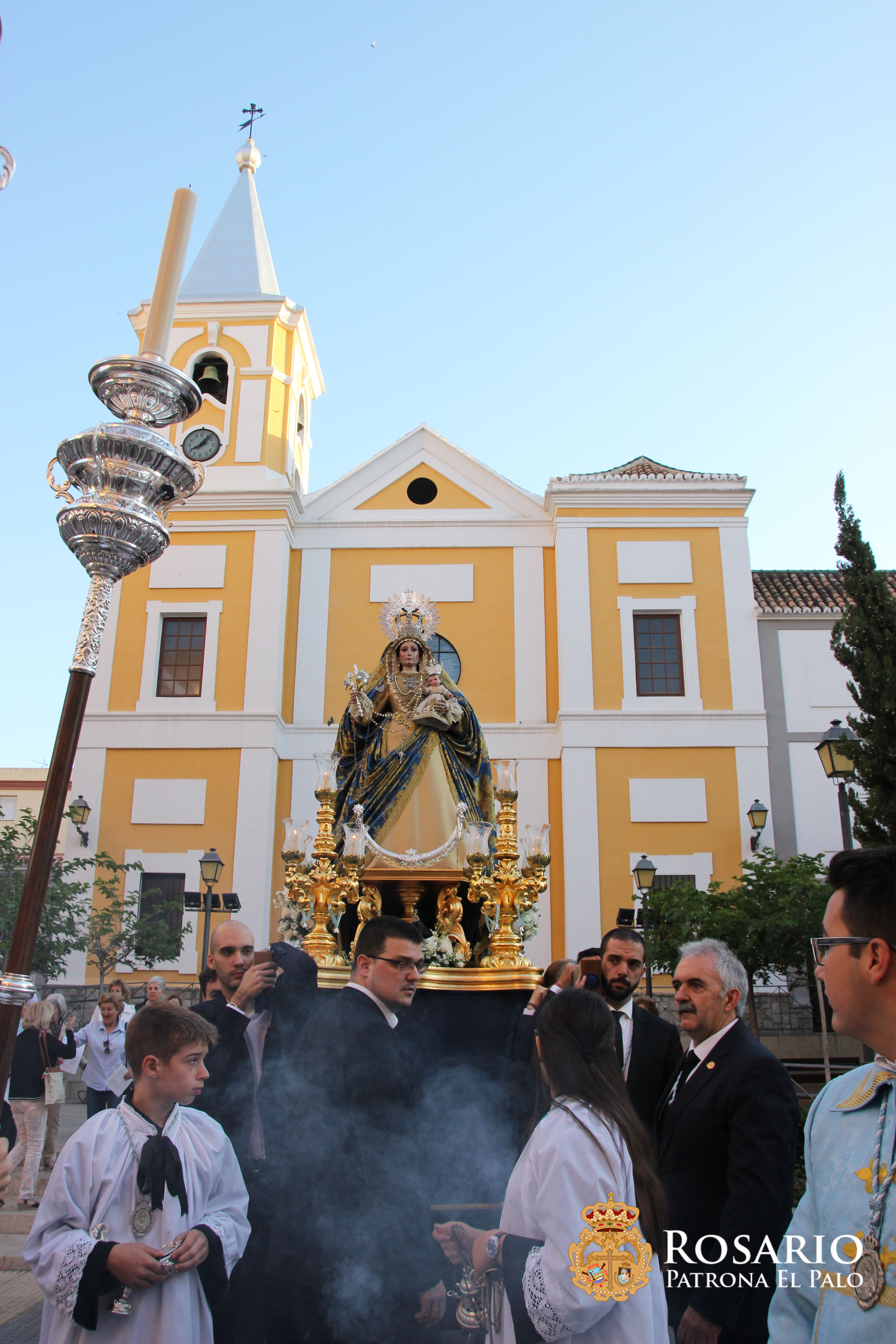 El Palo rezó el Rosario junto a su Patrona