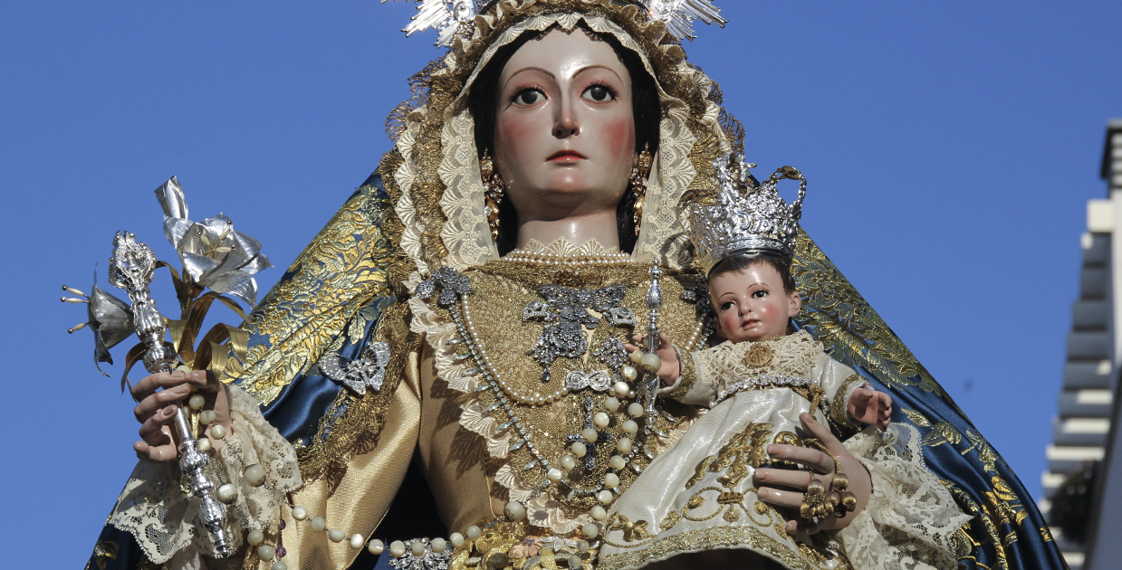 Mayo, mes de María, mes de Ntra. Madre del Rosario.