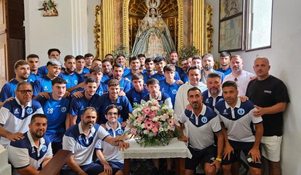 Ofrenda floral de El Palo FC