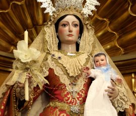 Ntra. Sra. del Rosario ataviada para la Candelaria.